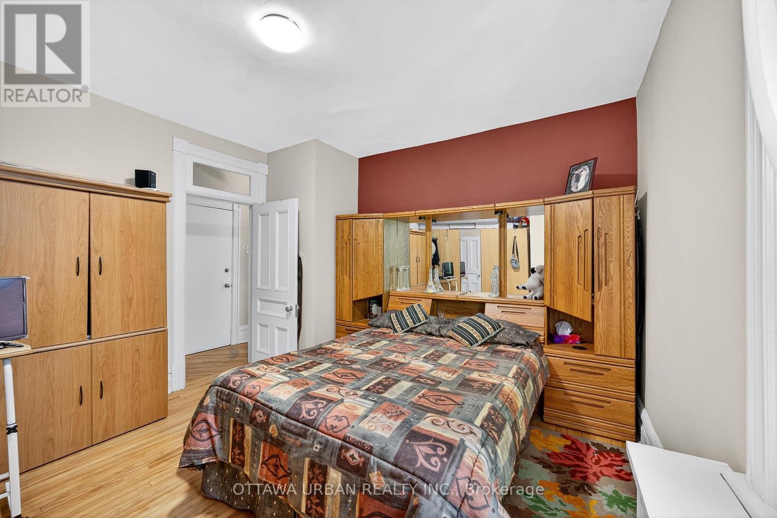 10 Bed, 4 Bath Multi-Family for Sale in Ottawa – 101 STRATHCONA AVENUE, Ottawa – MLS# X12452627 - Image 25