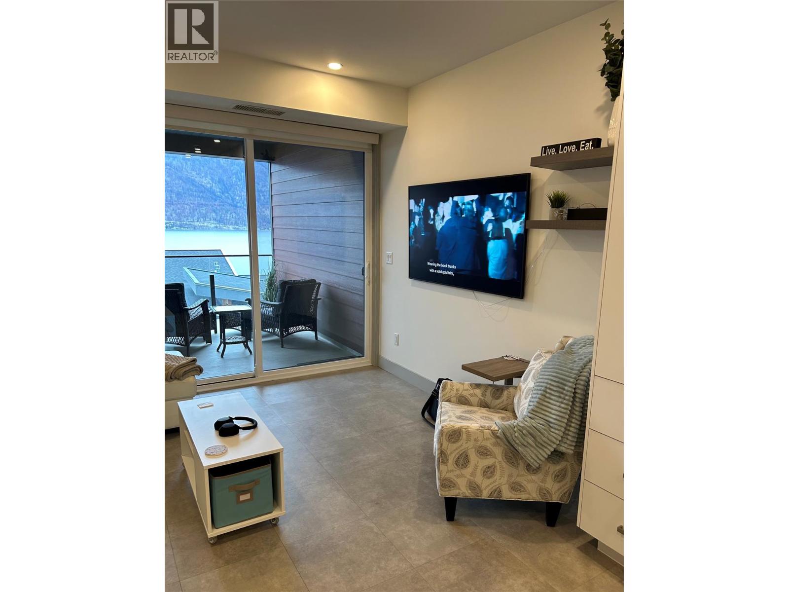 3475 Granite Close Close Unit# 210, Kelowna