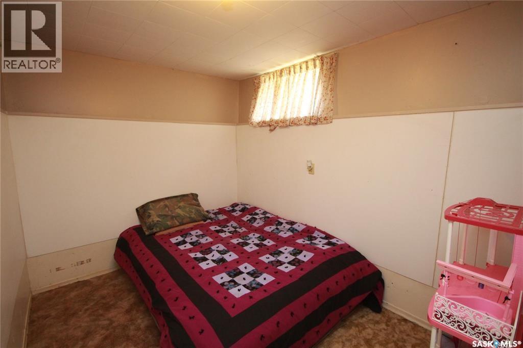 407 2nd STREET E - 13
