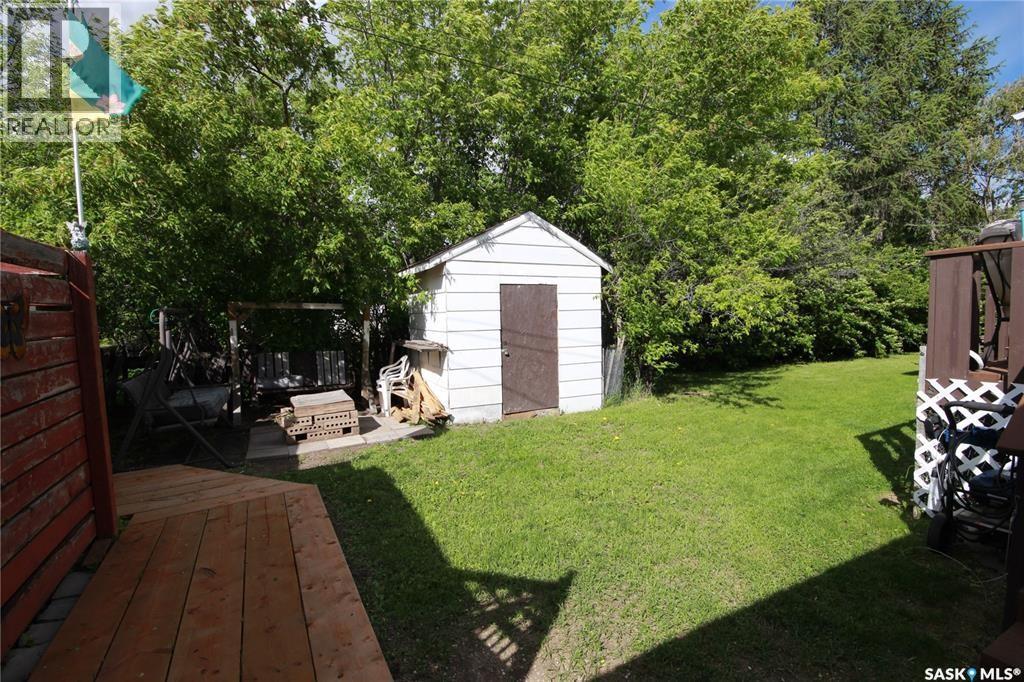 407 2nd STREET E - 21