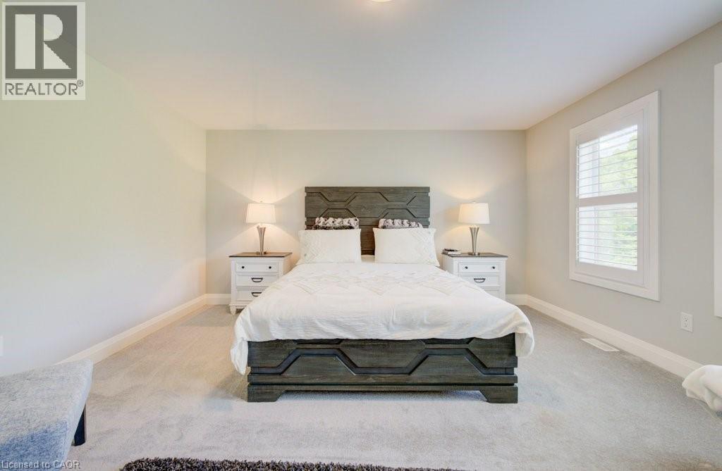 924 CHAPEL HILL Court - 25