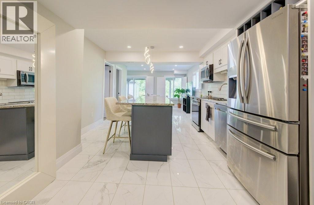 924 CHAPEL HILL Court - 31