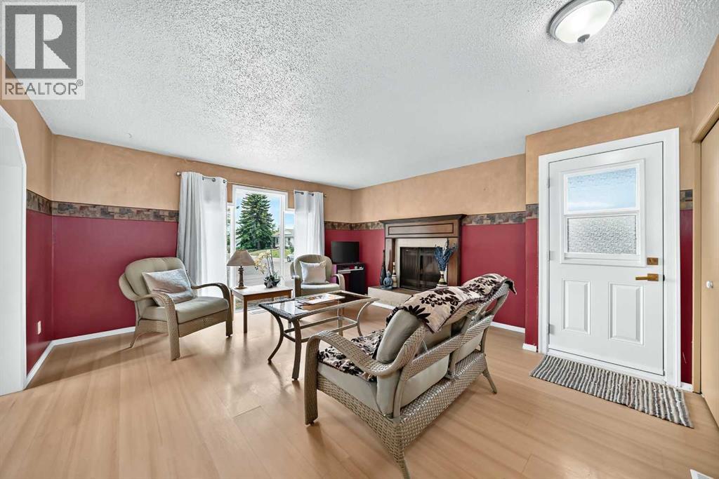 1404 Marlyn Way NE — photo 12