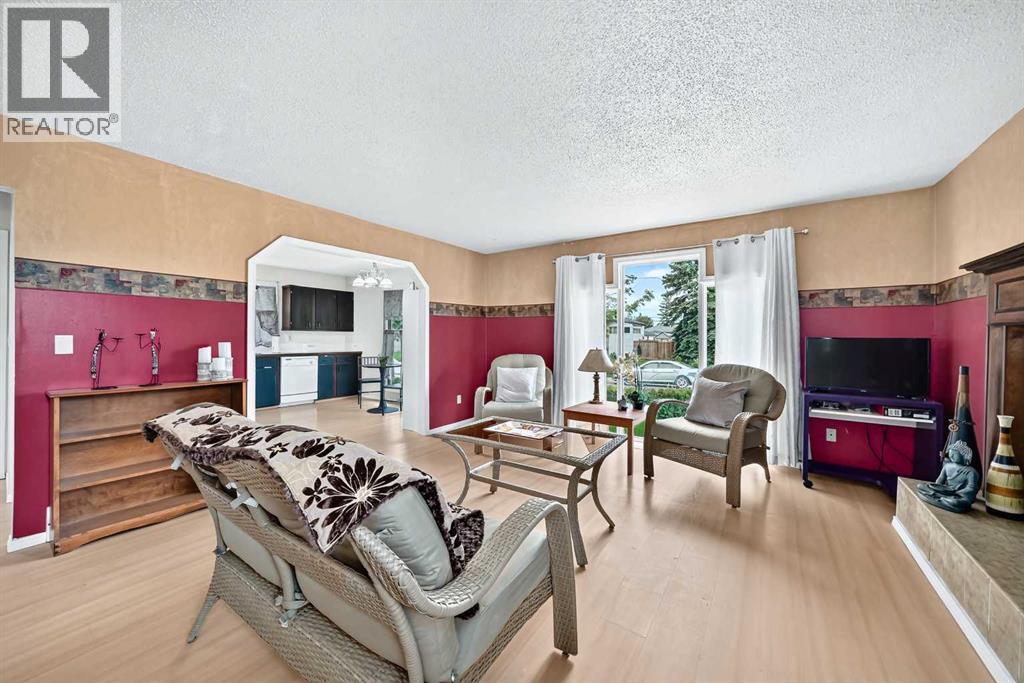 1404 Marlyn Way NE — photo 15