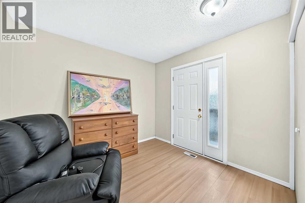 1404 Marlyn Way NE — photo 22