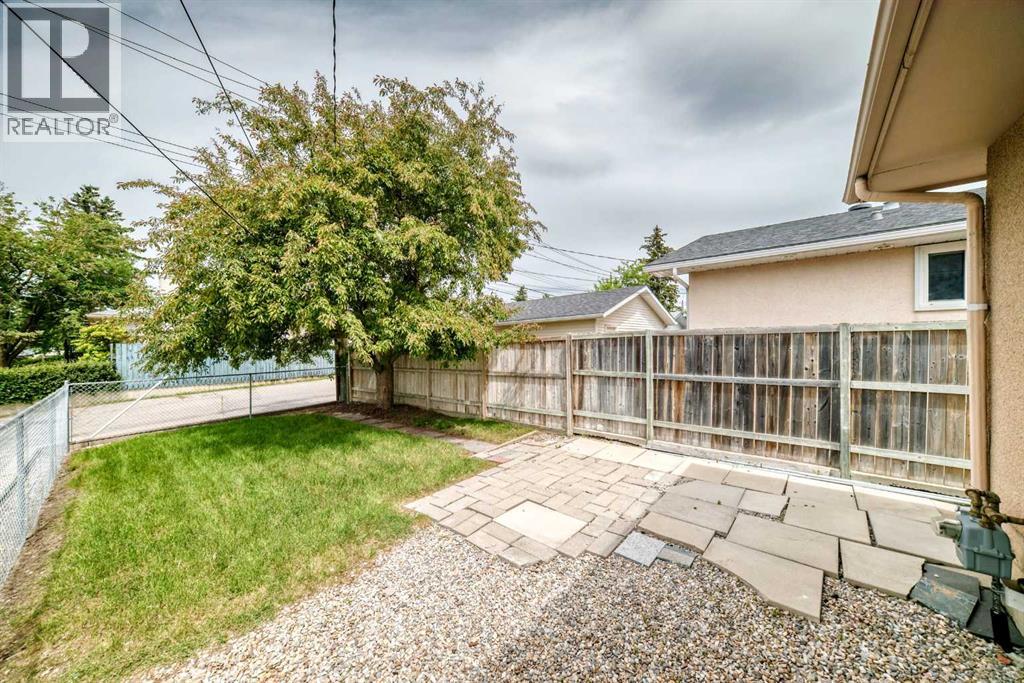 1404 Marlyn Way NE — photo 38