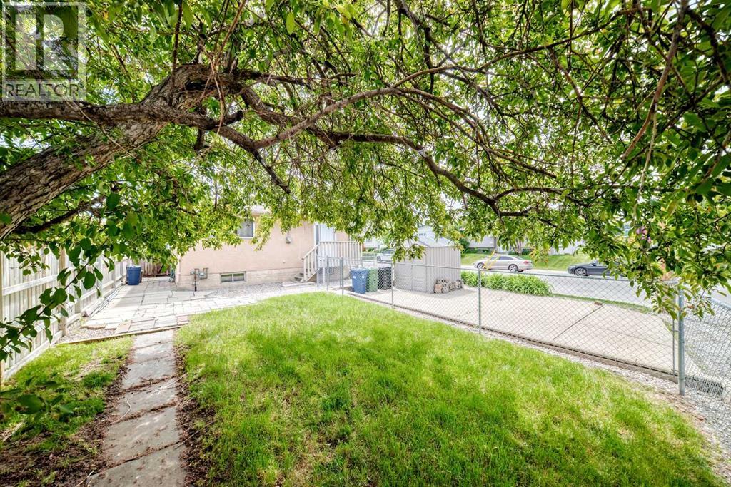 1404 Marlyn Way NE — photo 39