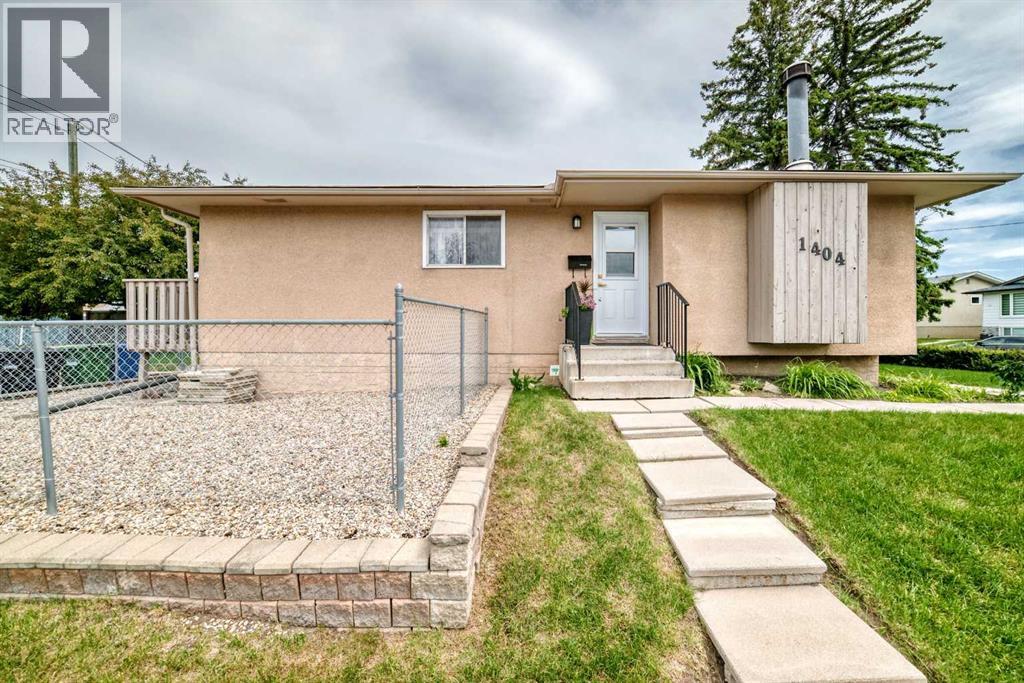 1404 Marlyn Way NE — photo 44
