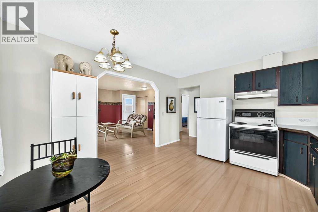 1404 Marlyn Way NE — photo 9