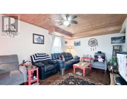 Kitchen - 43 Trafalgar Street, Goderich), ON N7A1T4 Photo 10
