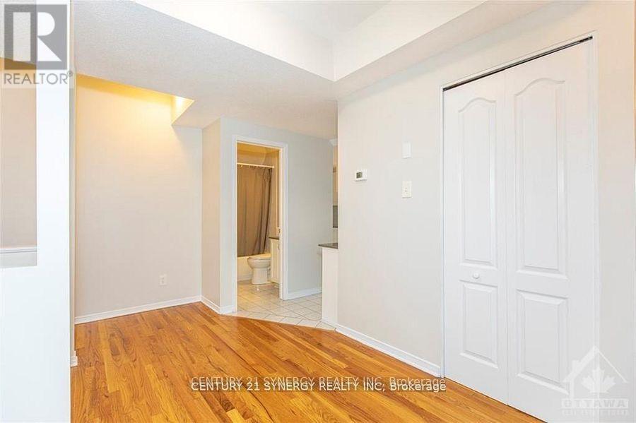 3 Bed, 1 Bath Multi-Family for Rent in Ottawa – 10 – 450 MACLAREN STREET, Ottawa – MLS# X13456304 - Image 11