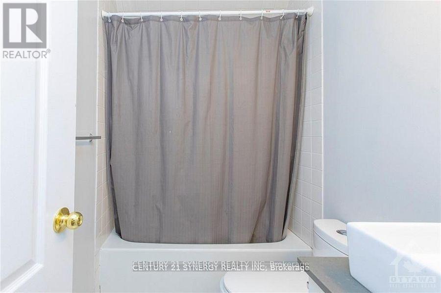 3 Bed, 1 Bath Multi-Family for Rent in Ottawa – 10 – 450 MACLAREN STREET, Ottawa – MLS# X13456304 - Image 23