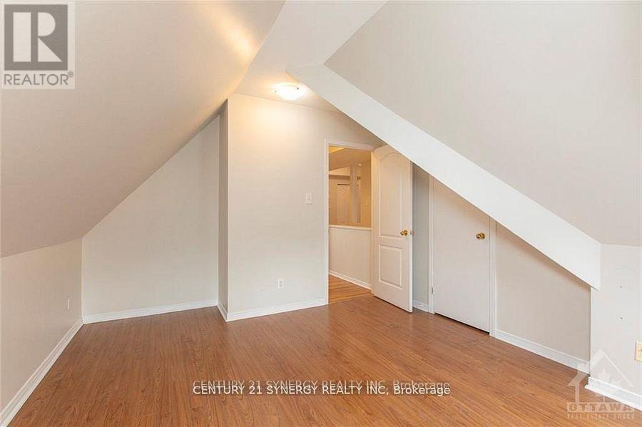 3 Bed, 1 Bath Multi-Family for Rent in Ottawa – 10 – 450 MACLAREN STREET, Ottawa – MLS# X13456304 - Image 9