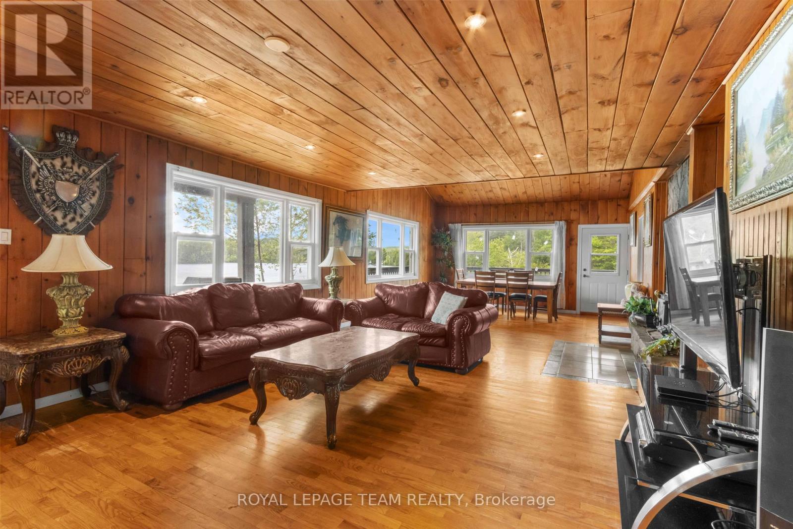 682 LONG LAKE ROAD - 15