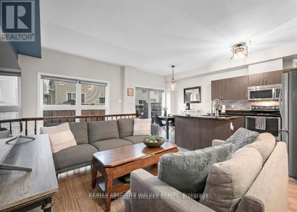 3 Bed, 3 Bath House for Sale in Ottawa – 33 DUNDALK PRIVATE, Ottawa – MLS# X13456386 - Image 9