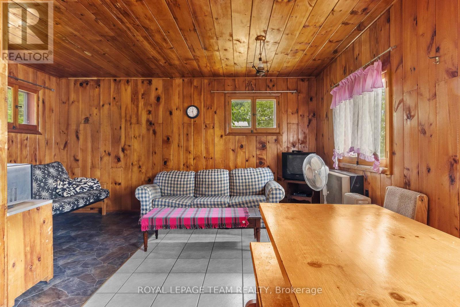 662 LONG LAKE ROAD - 15