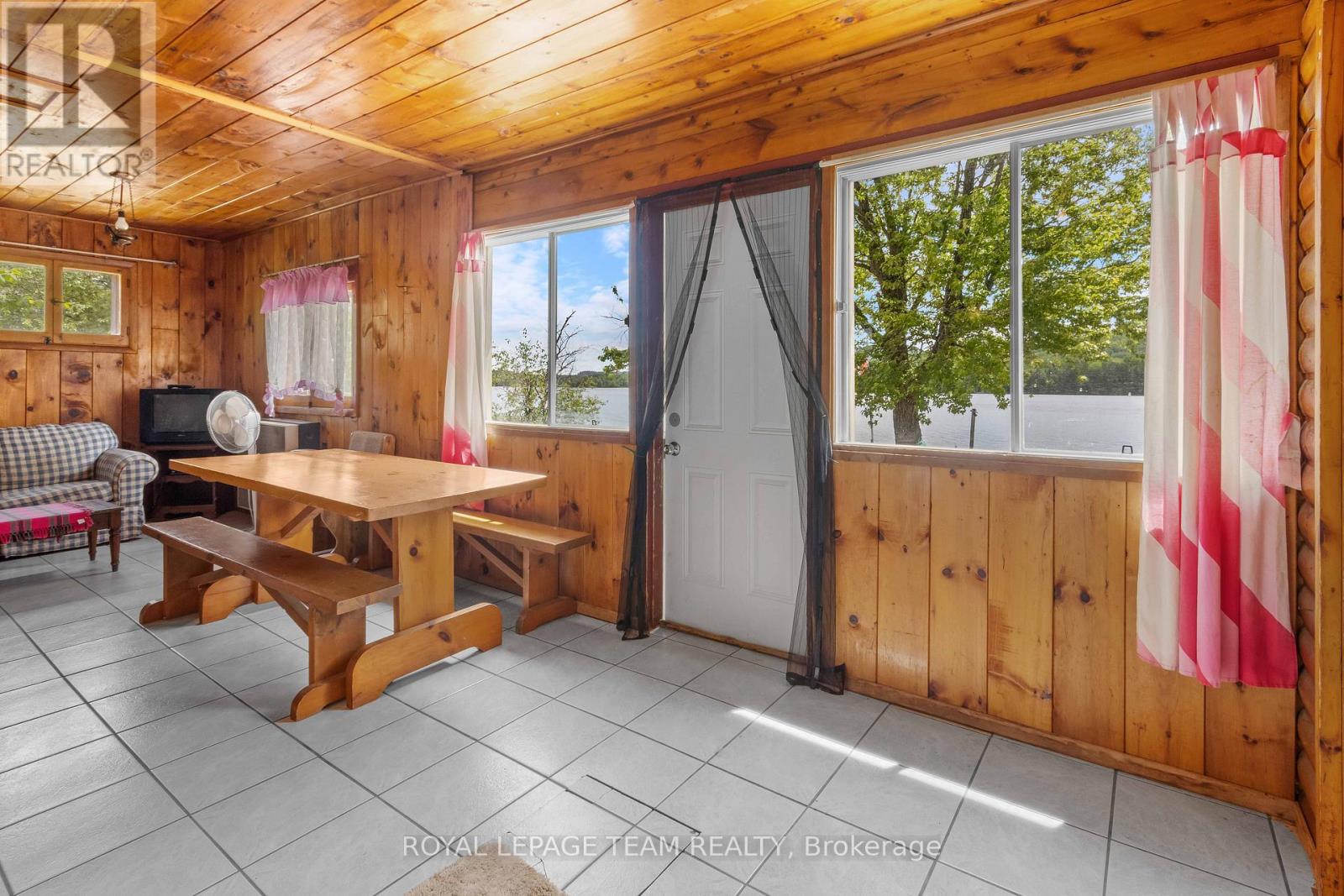 662 LONG LAKE ROAD - 19