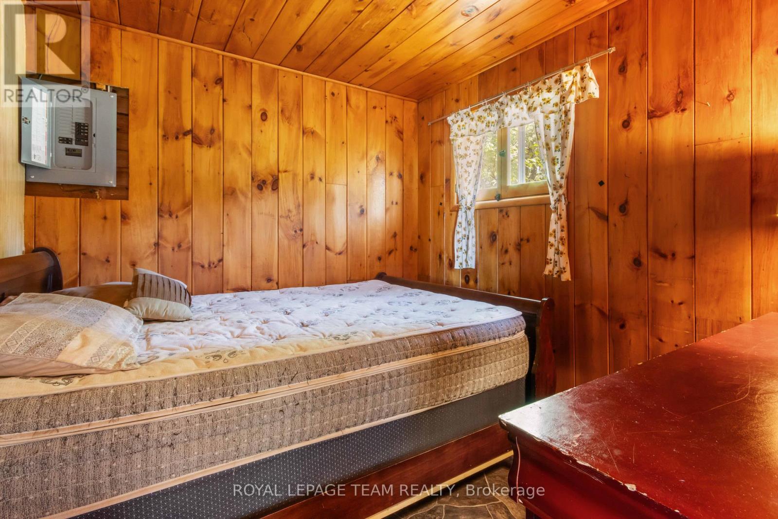 662 LONG LAKE ROAD - 27