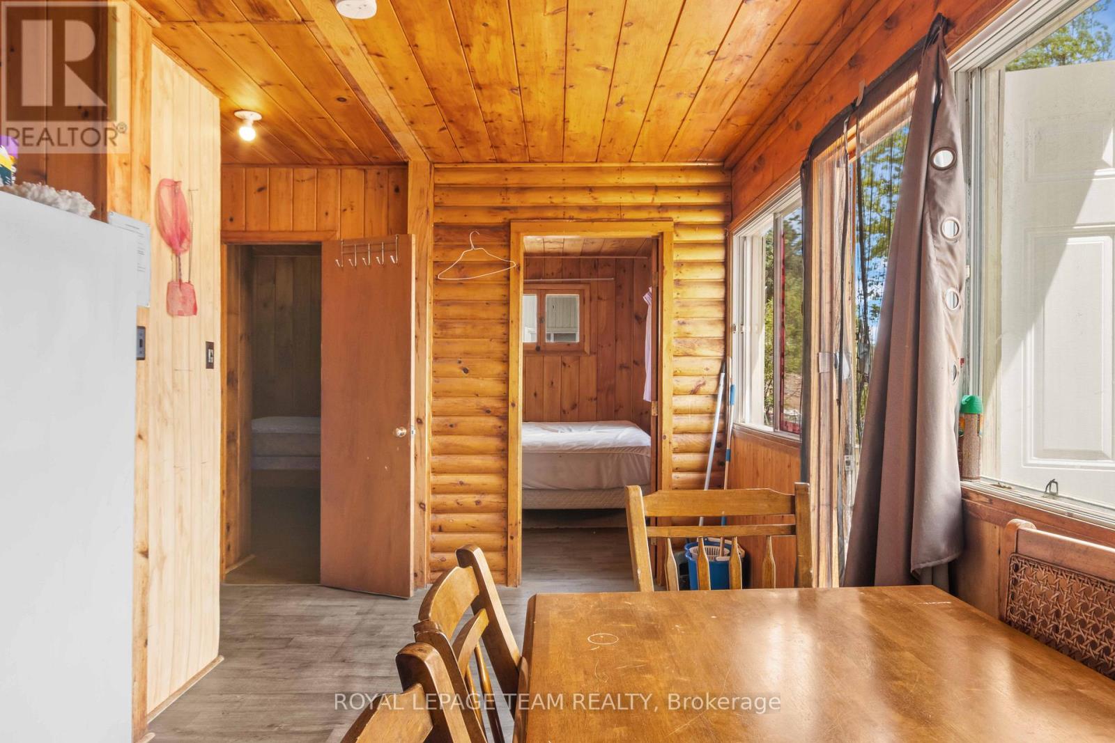 662 LONG LAKE ROAD - 35