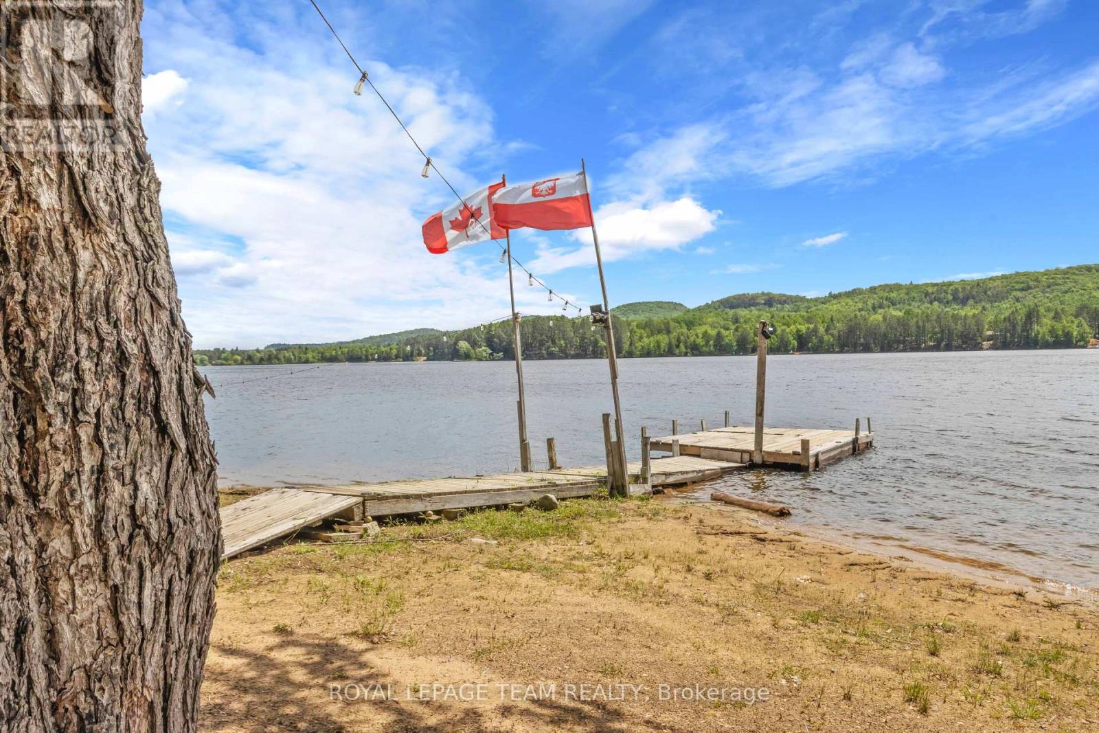 662 LONG LAKE ROAD - 38