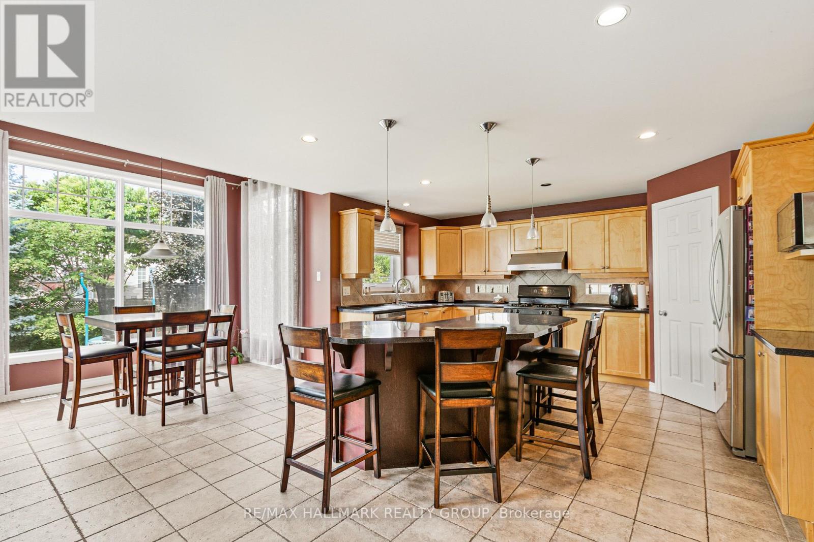 9 BLACKSHIRE CIRCLE - 17