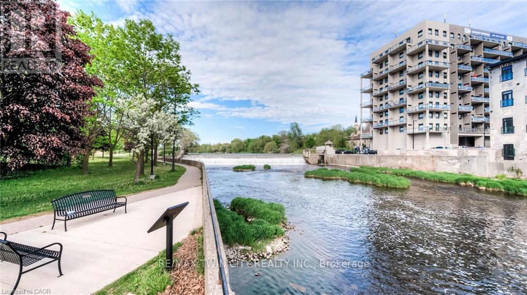 #201 19 GUELPH AVENUE - 49