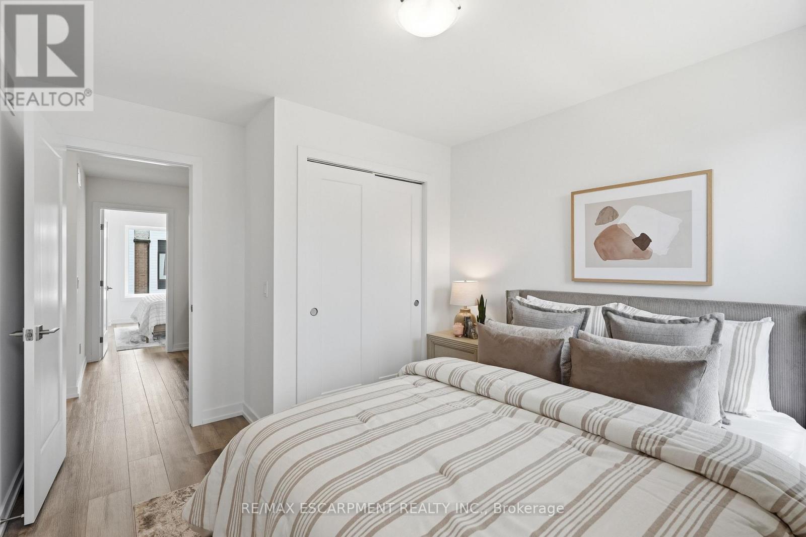 173 BURKE STREET - 34