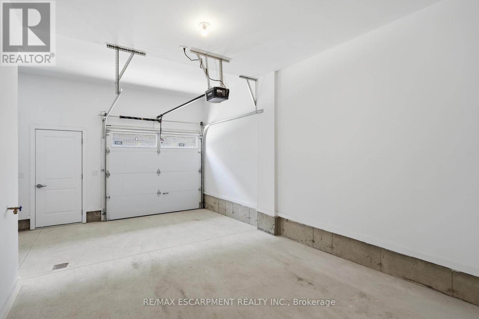 173 BURKE STREET - 46