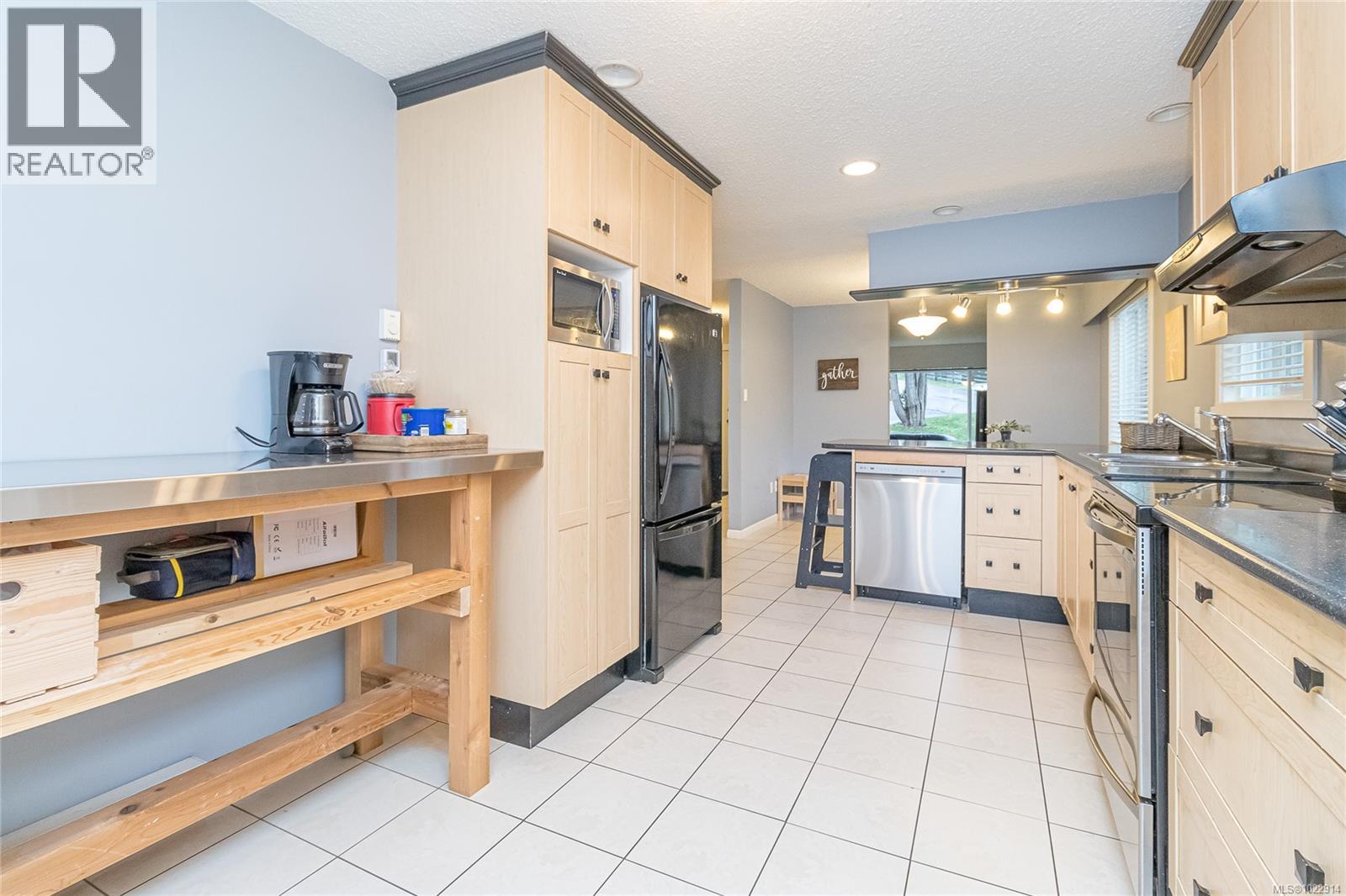 5845 Kinch Ave - 7