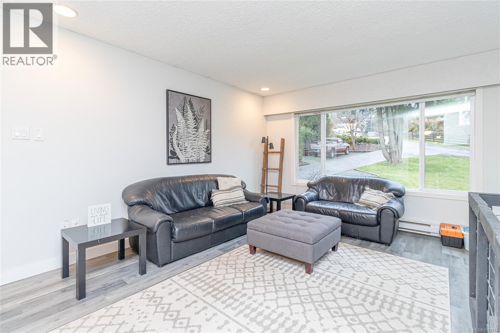 5845 Kinch Ave - 4