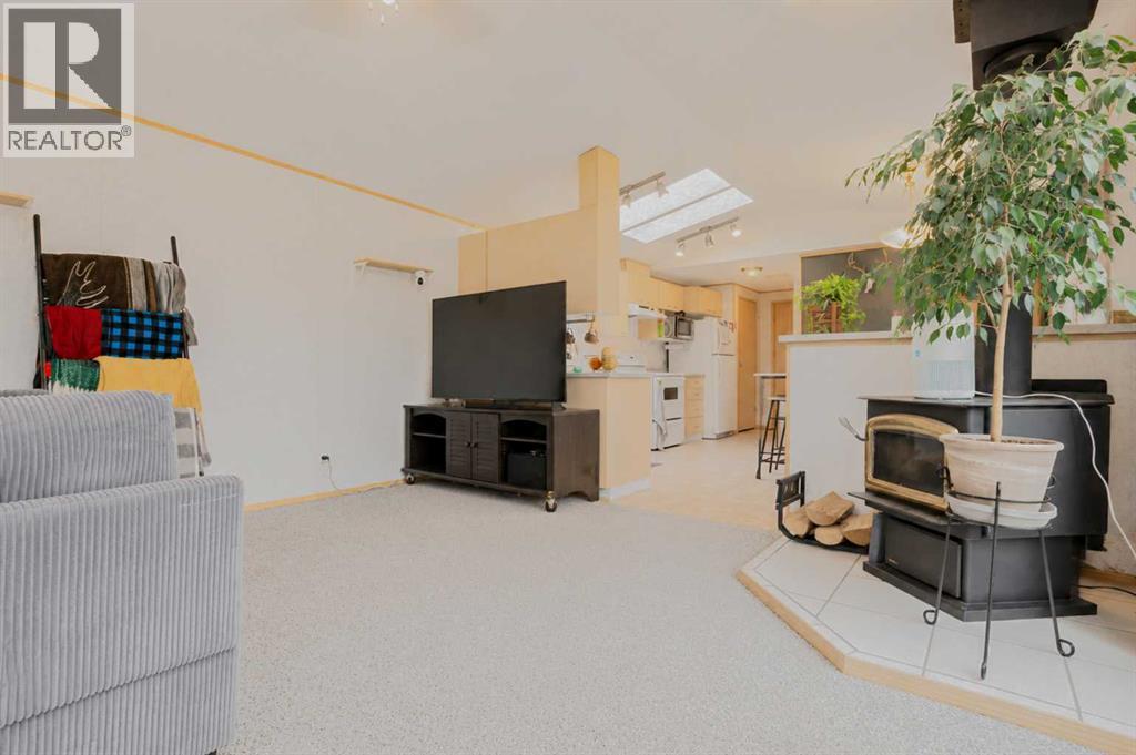 9510 108A Avenue - photo 3