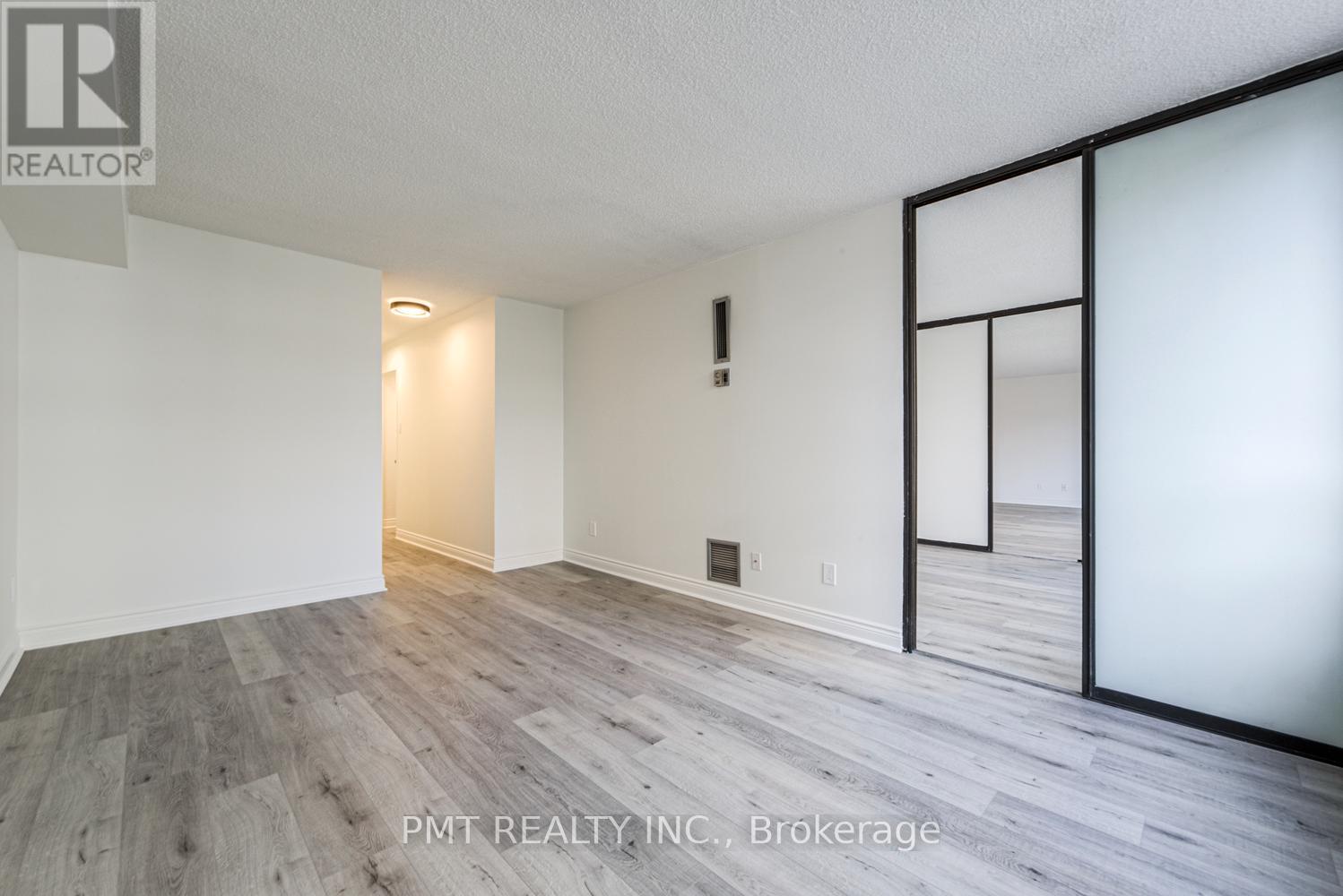 #202 77 CARLTON STREET - 14