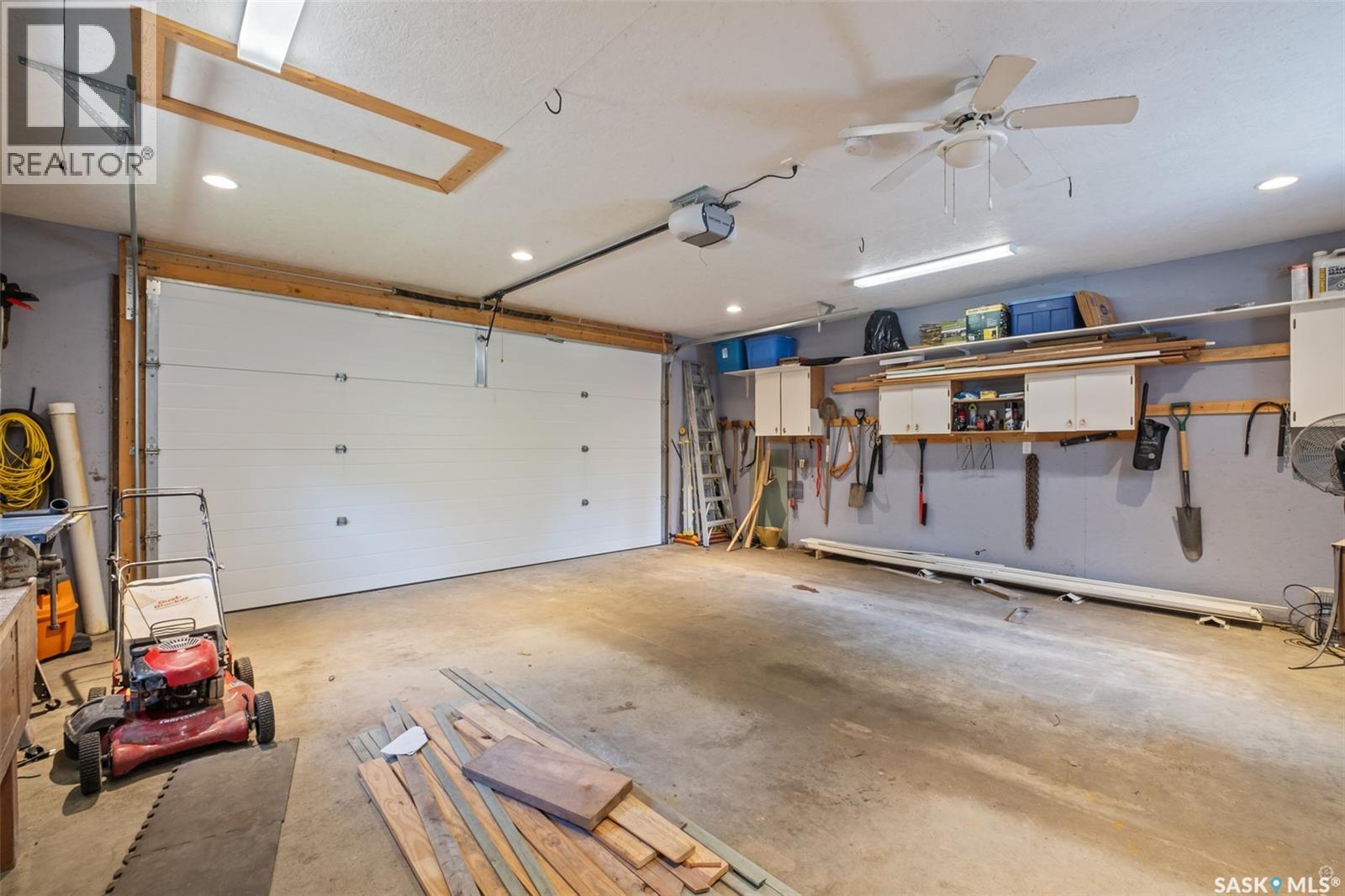 109 Beaver PLACE — photo 48