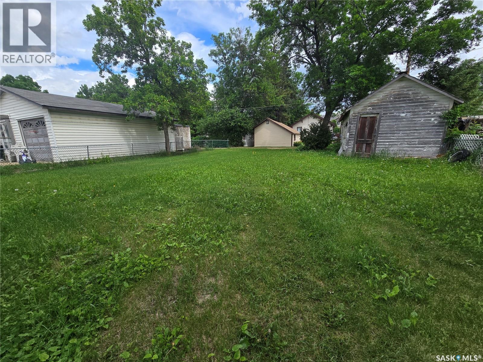 432 GOVERNMENT ROAD - 2