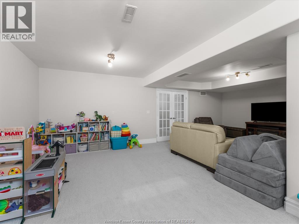 139 Woodycrest AVENUE - 20