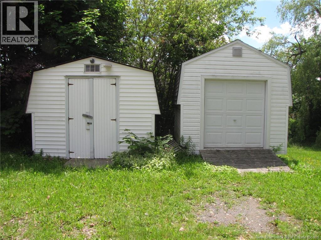 210-212 Pleasant Street - 11