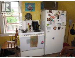 210-212 Pleasant Street, photo 20