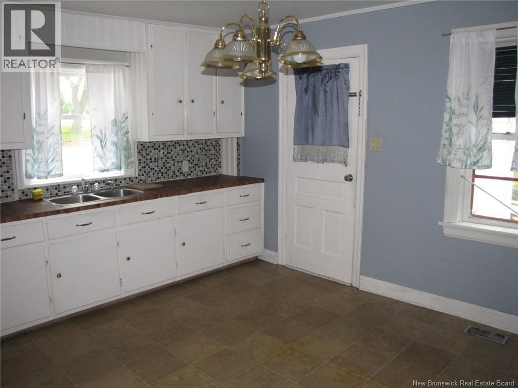 210-212 Pleasant Street - 19