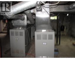 210-212 Pleasant Street, photo 24