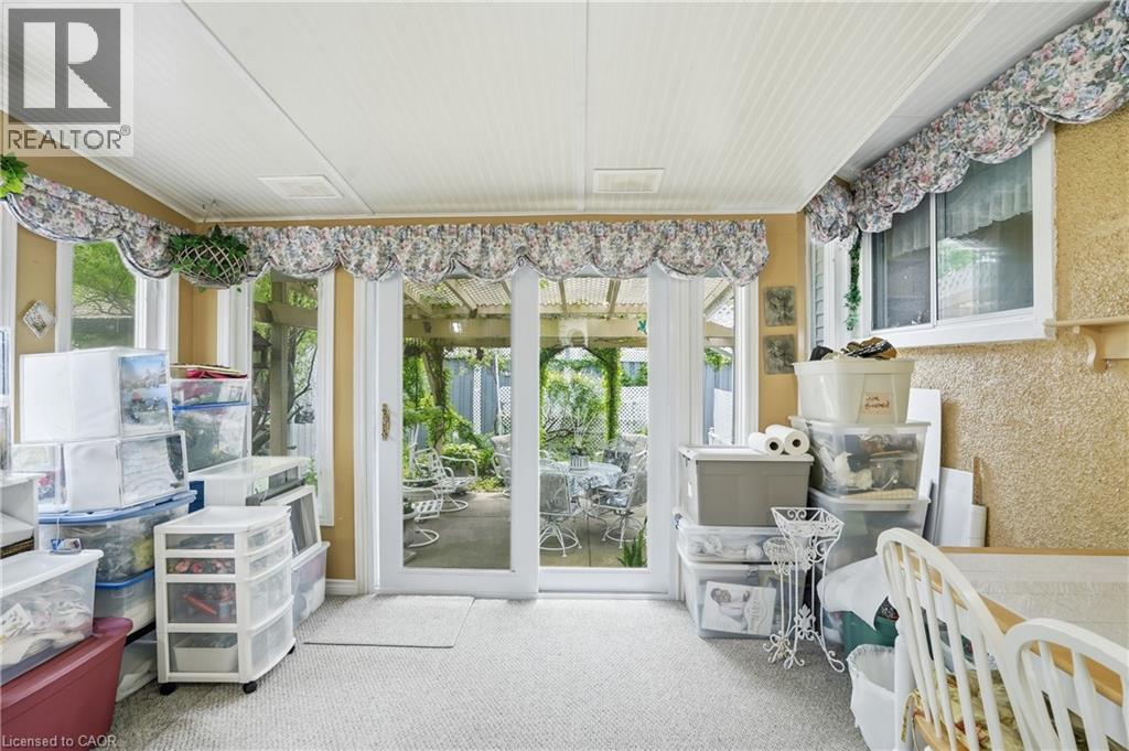 147 VILLAGE Road - 21