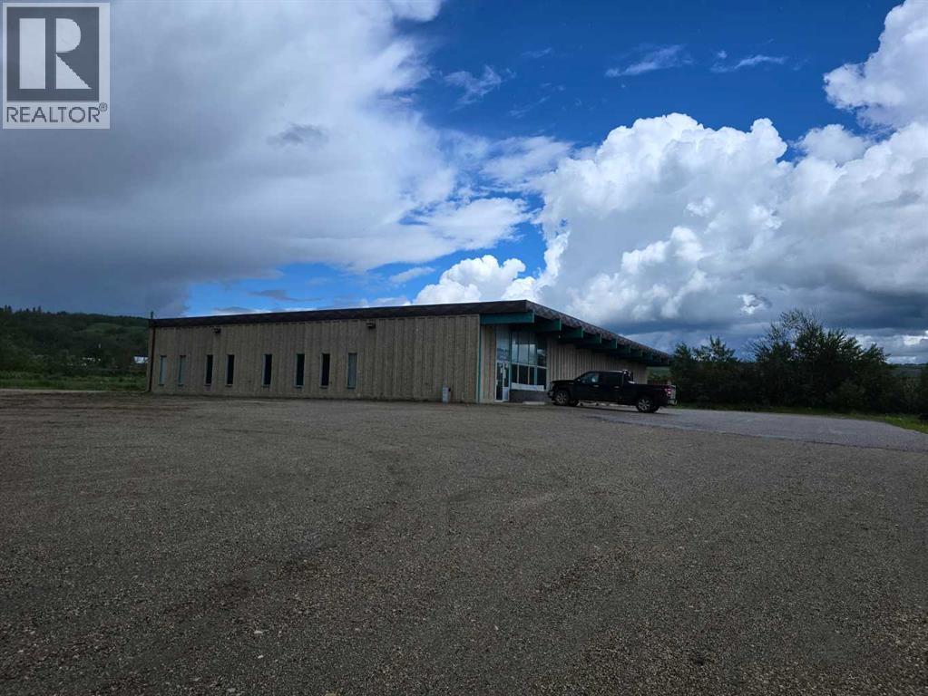 9020 90 Street, Peace River — photo 2
