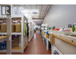 1672 Second Avenue, Trail, BC V1R1M5 Photo 9