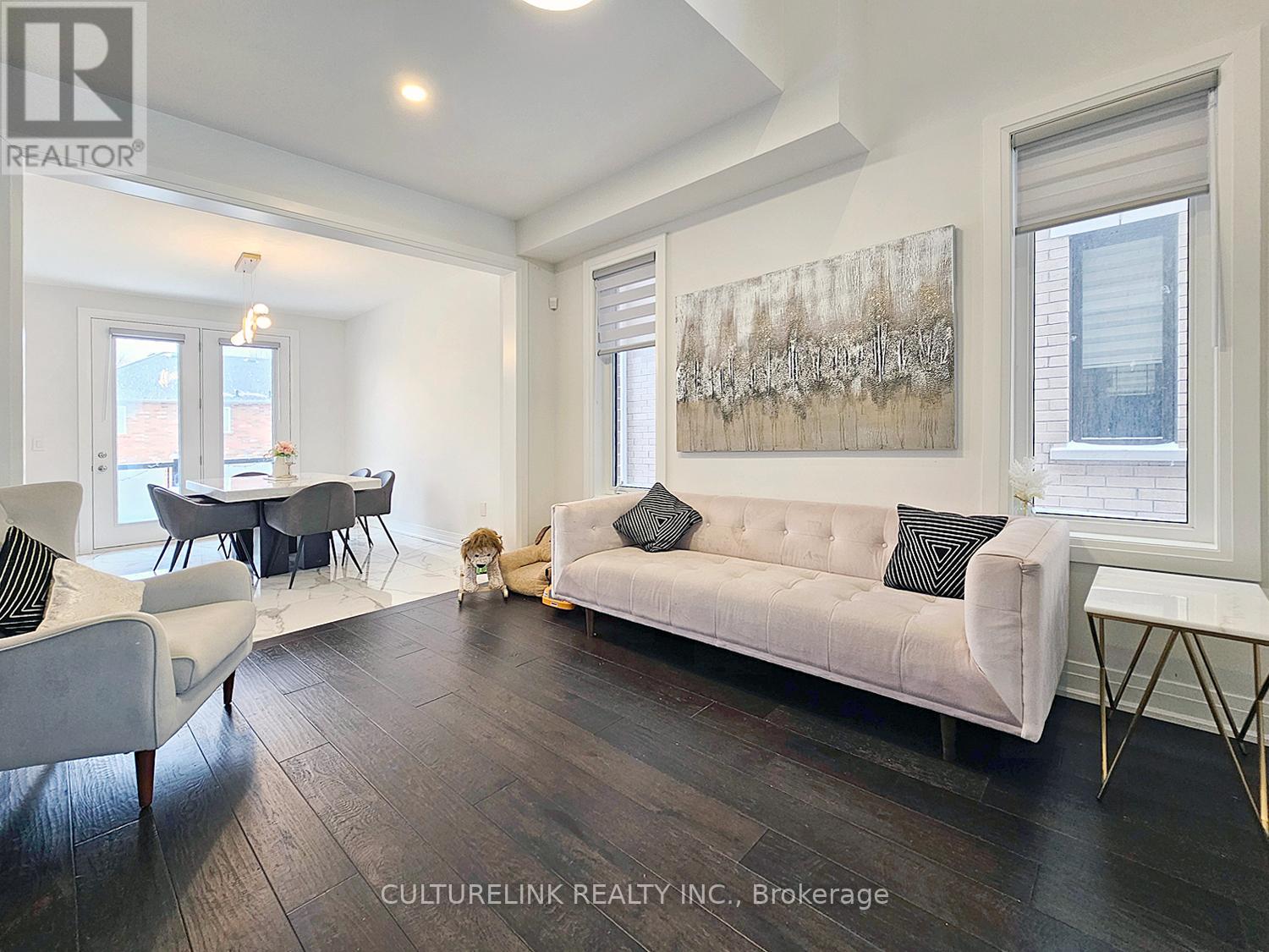 551 NEW ENGLAND COURT - 12