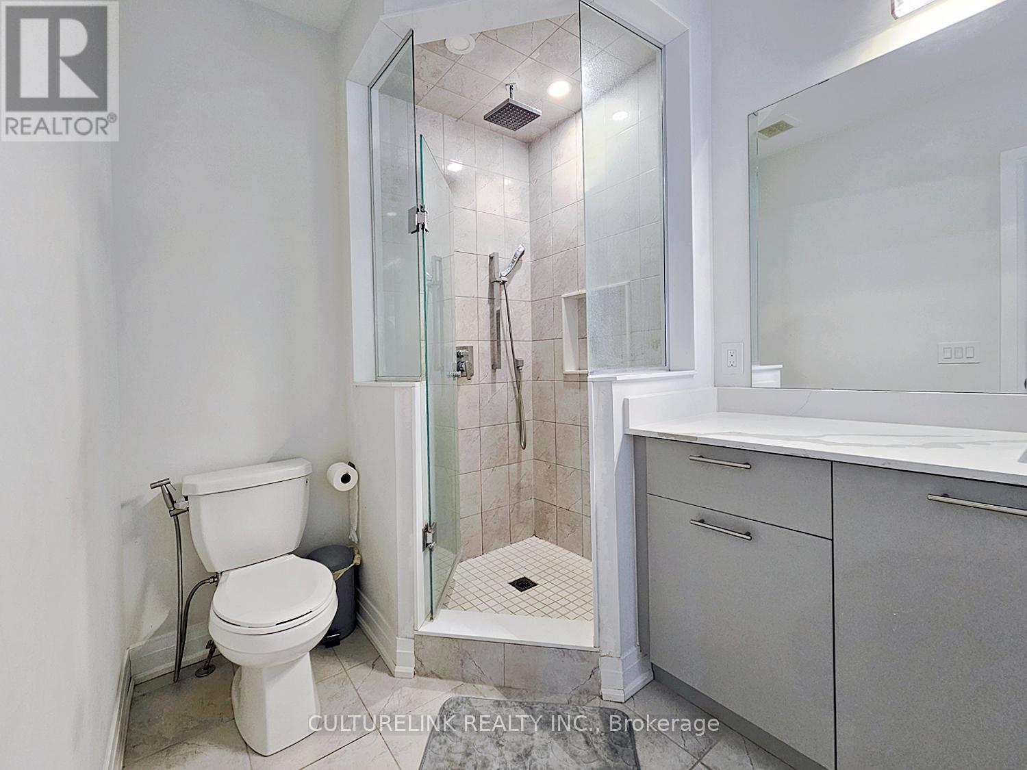 551 NEW ENGLAND COURT - 19