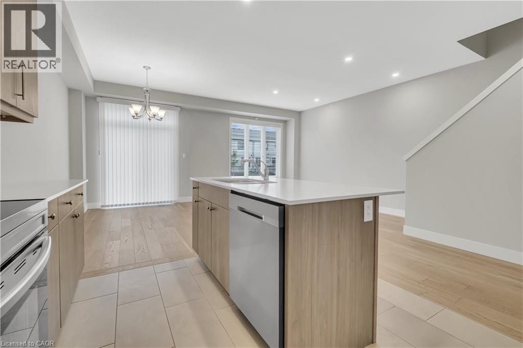 #3 745 CHELTON Road - 17