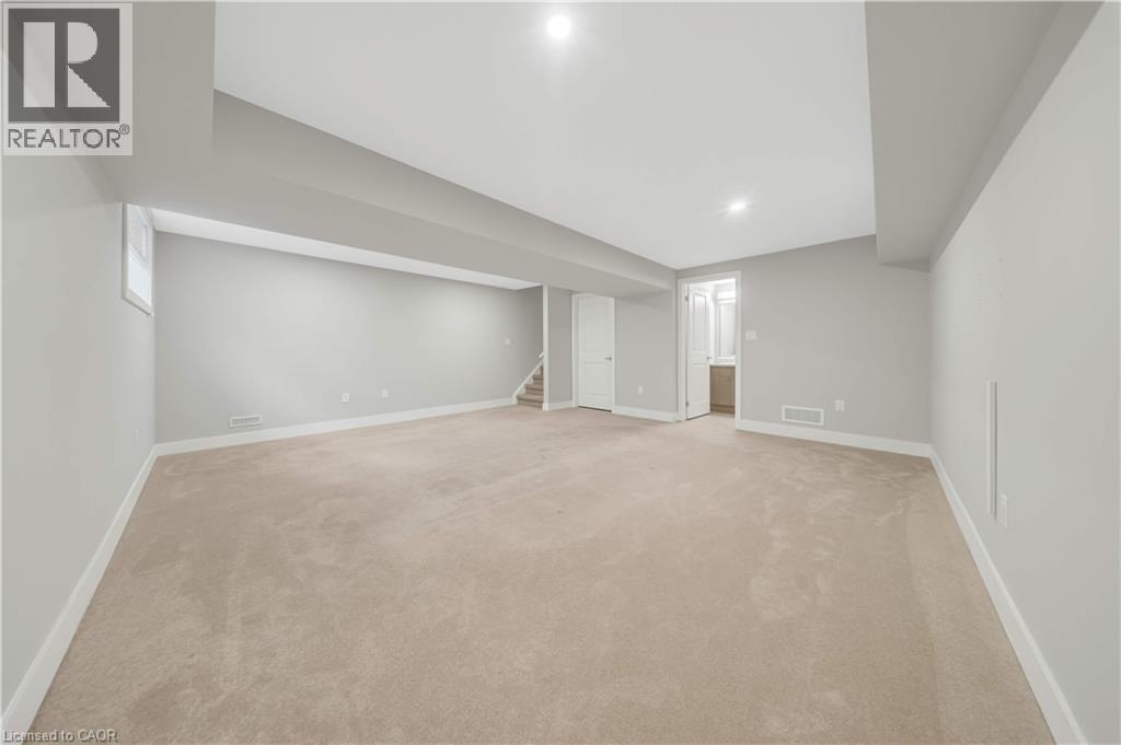 #3 745 CHELTON Road - Image 38