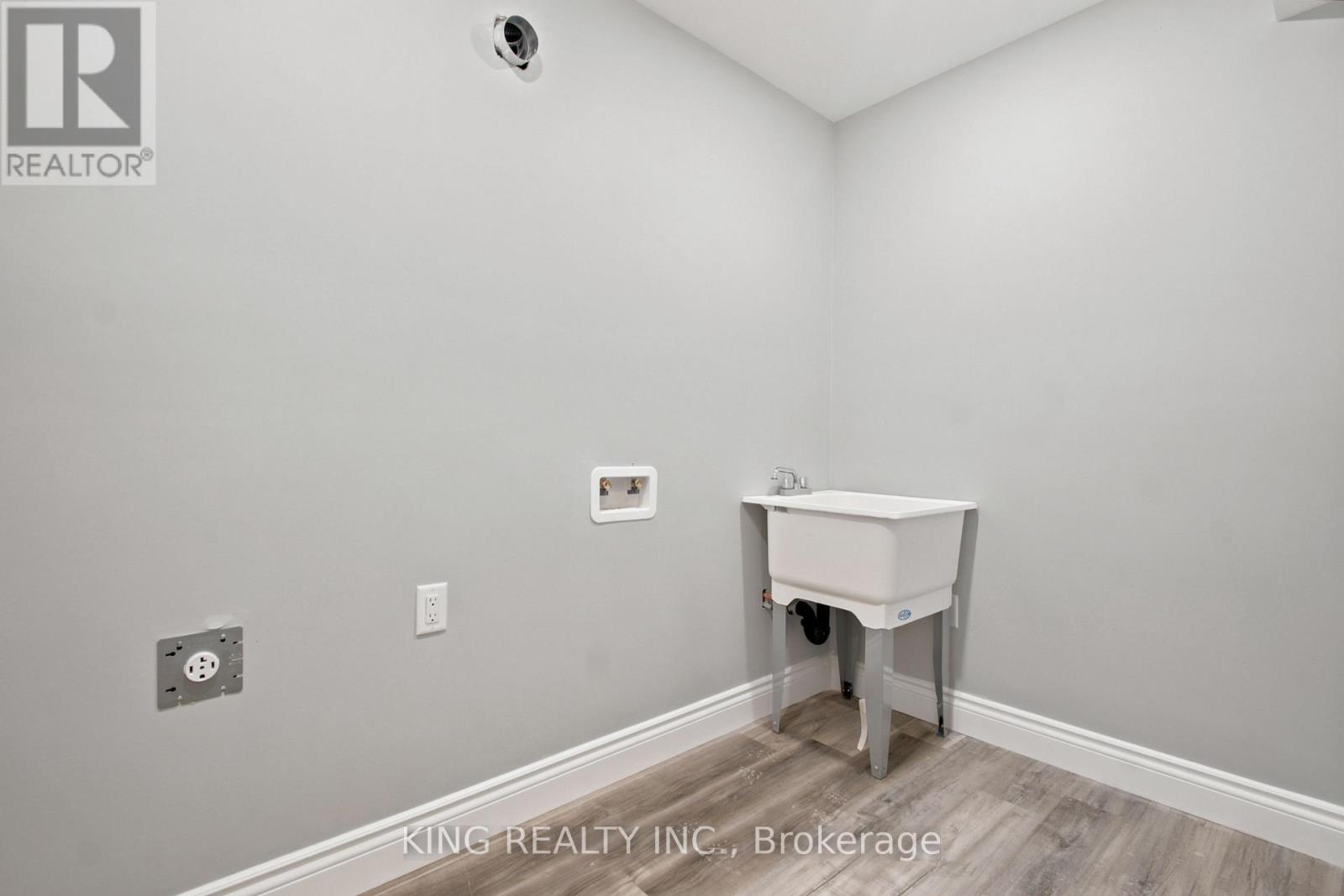 1224 TOURANGEAU ROAD - 24