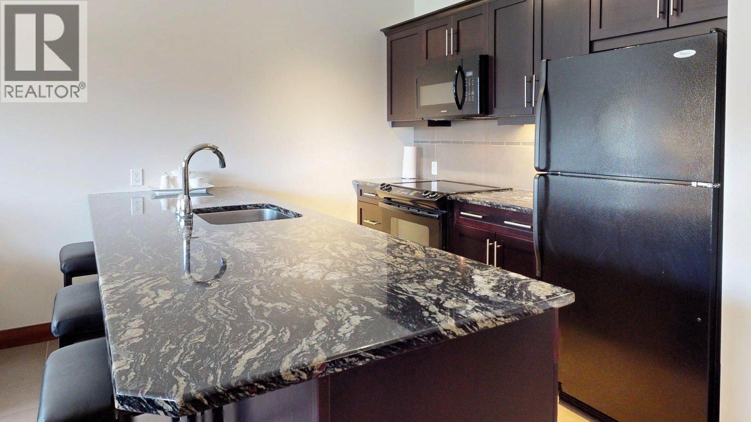 #715 E 700 BIGHORN Boulevard - 18