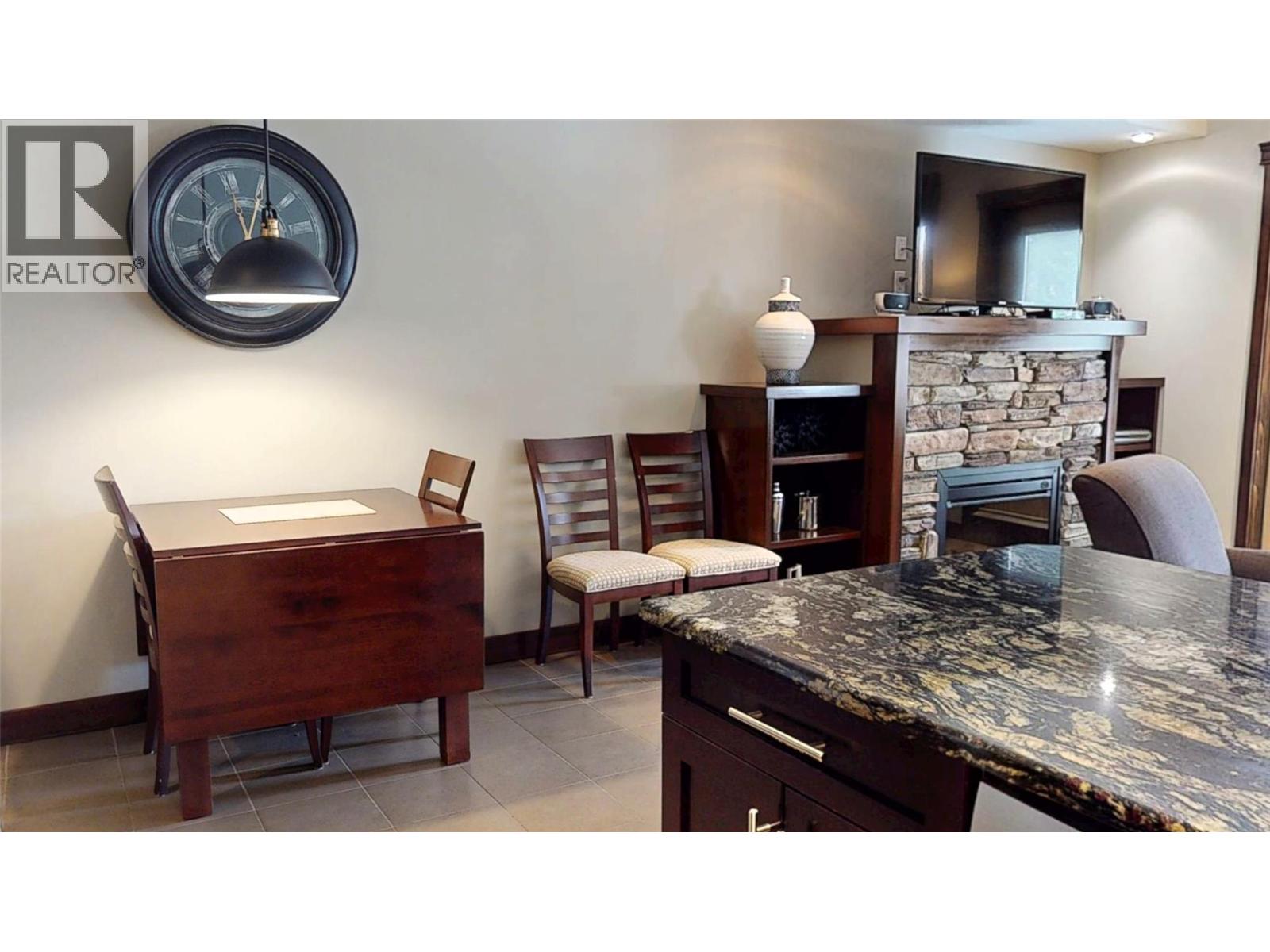 #715 E 700 BIGHORN Boulevard - Image 23