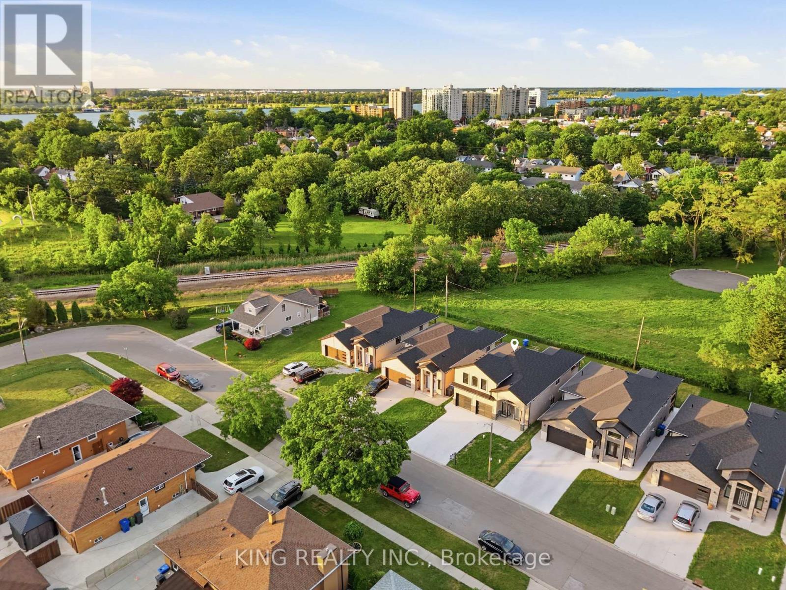 1224 TOURANGEAU ROAD - 3
